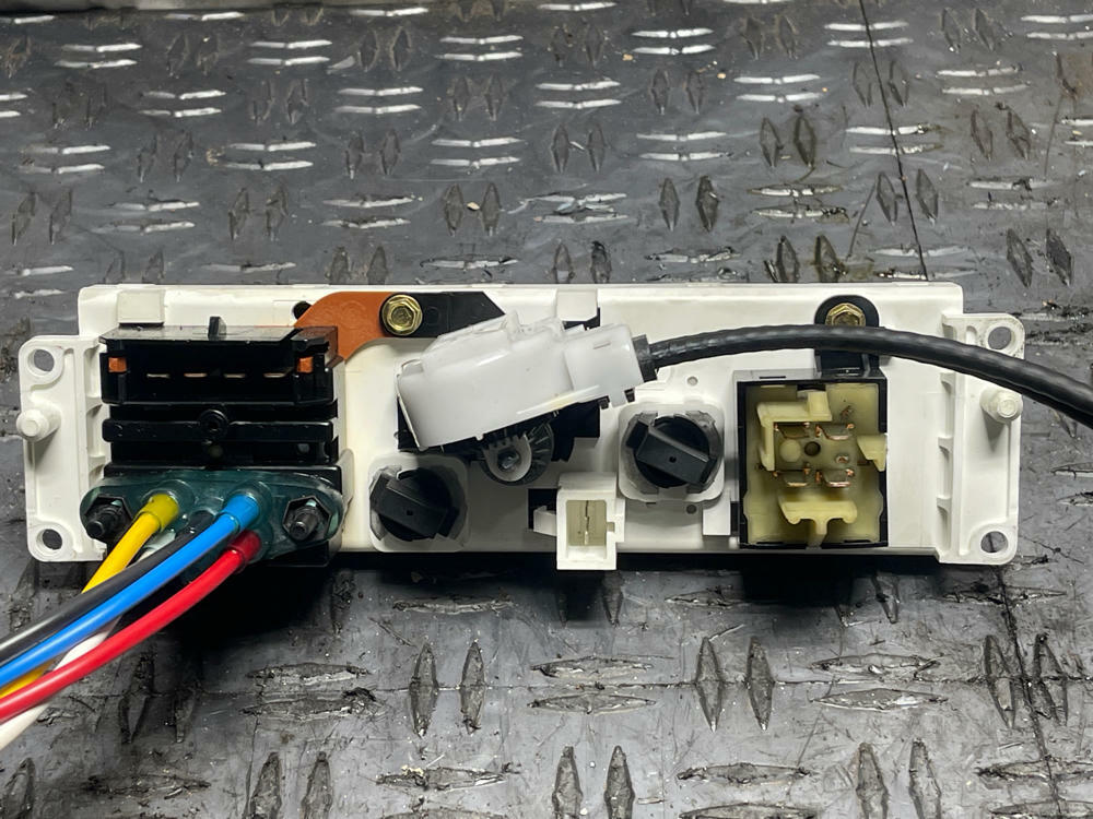 2003-04 Ford Mustang SVT Cobra HVAC Controls 13k Miles 308