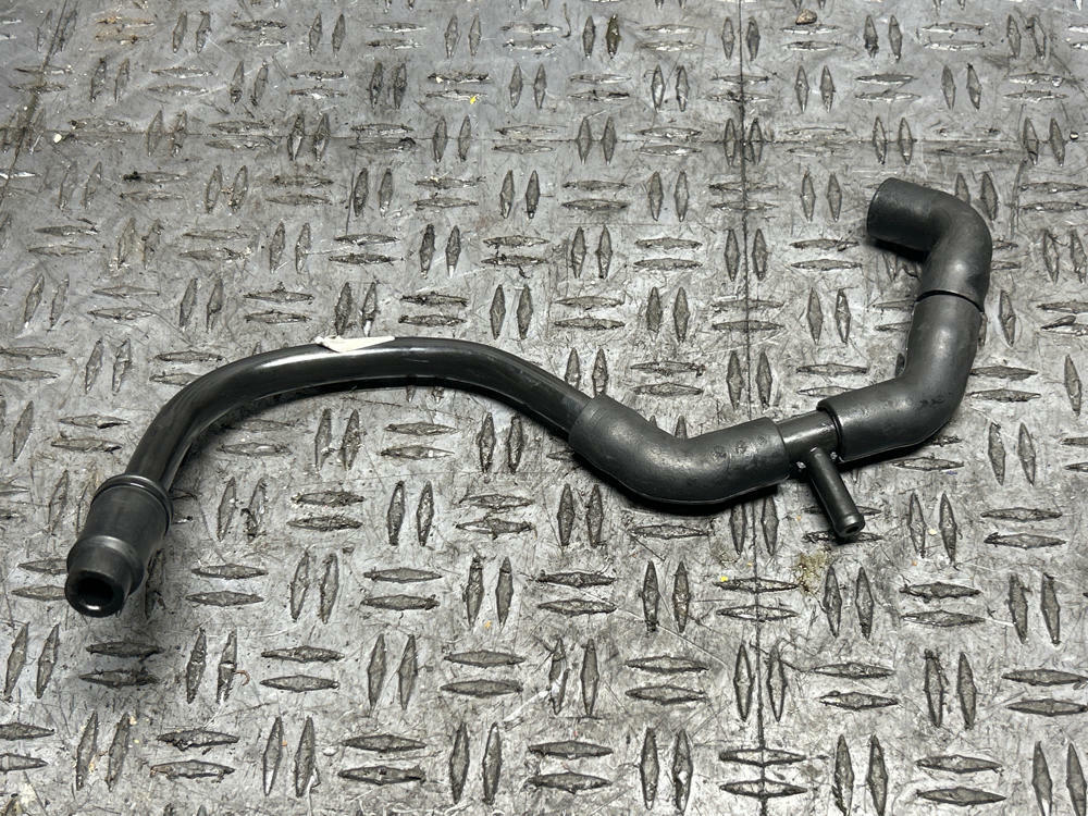 2003-04 Ford Mustang SVT Cobra Lower Intake Vacuum Tee OEM 13k Miles 308