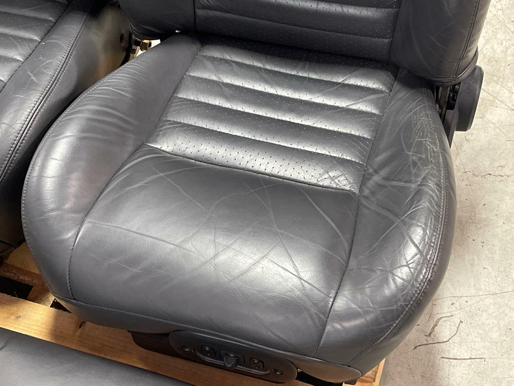 1999-04 Ford Mustang GT Convertible Seats MINT 38K Miles 302