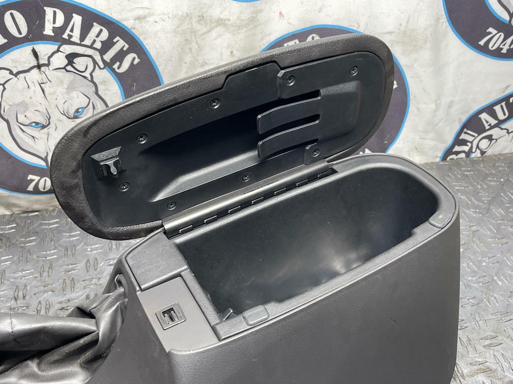 2001-04 Ford Mustang GT Dark Charcoal Center Console 38k Miles 302