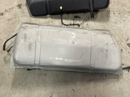 1999-04 Ford Mustang Fuel Tank Assembly 38k Miles 302
