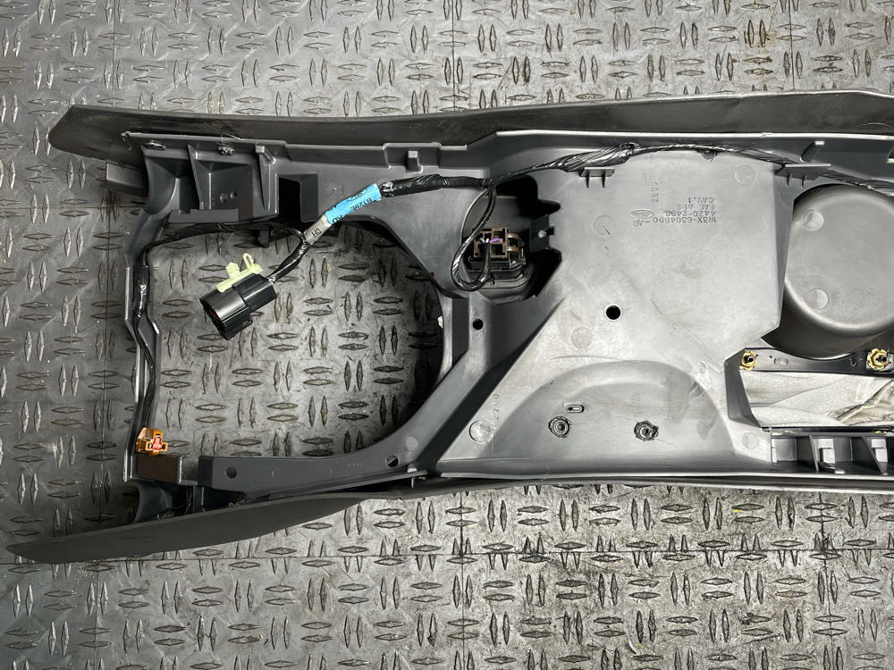 2001-04 Ford Mustang GT Dark Charcoal Center Console 38k Miles 302
