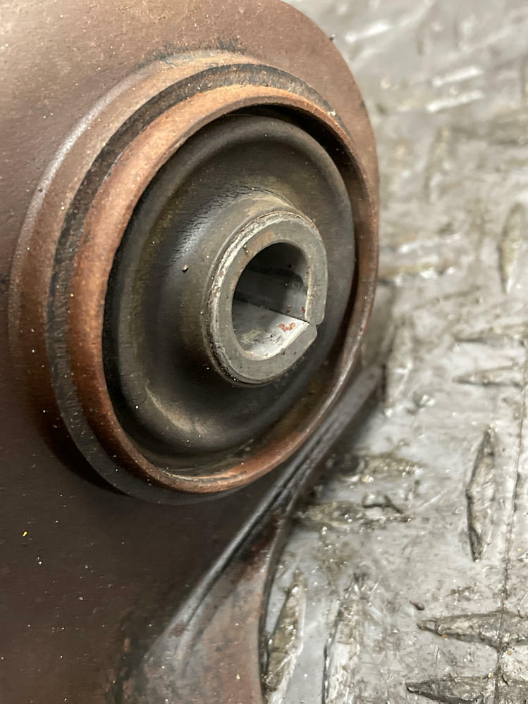 1999-04 Ford Mustang GT Passenger RH Front Control Arm 38k Miles 302