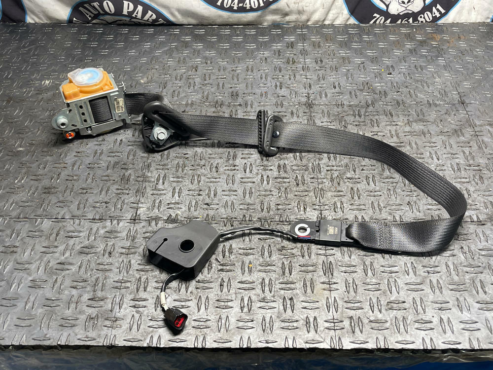 2011-14 Ford Mustang Passenger RH Front Coupe Seat Belt 61k Miles 294