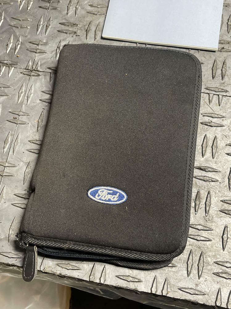 2011 Ford Mustang GT Owners Manual/Press Kit 294