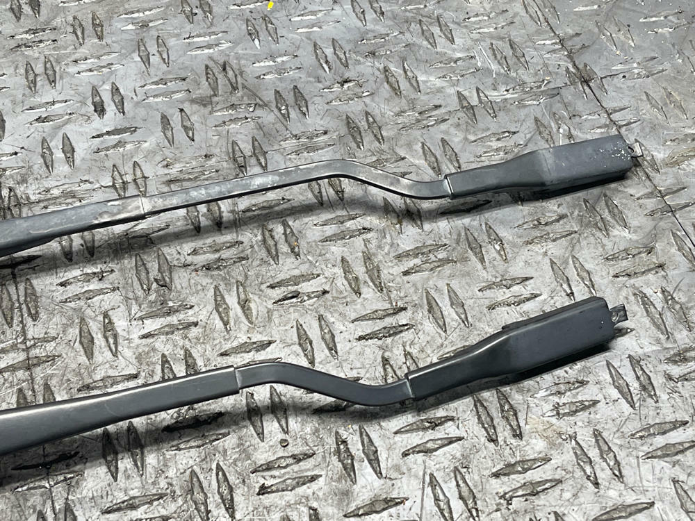 2011-14 Ford Mustang OEM Wiper Arm Pair 294