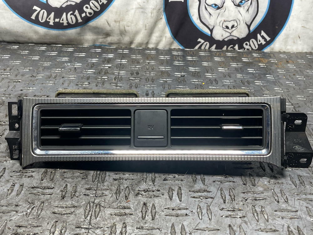 2011-14 Ford Mustang HVAC Dash Vent & Trim Lot 294