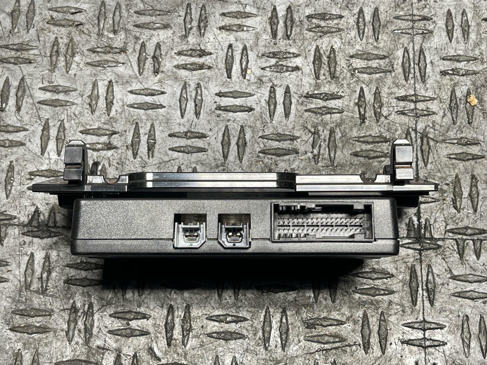 2011-12 Ford Mustang SYNC Radio Kit 294