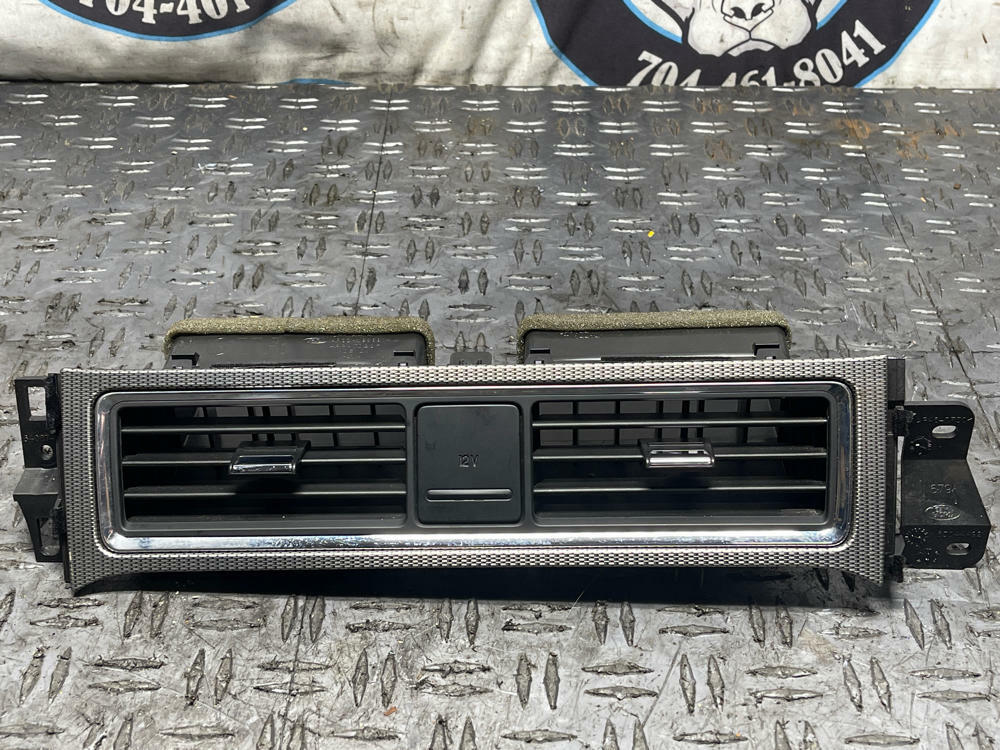2011-14 Ford Mustang HVAC Dash Vent & Trim Lot 294