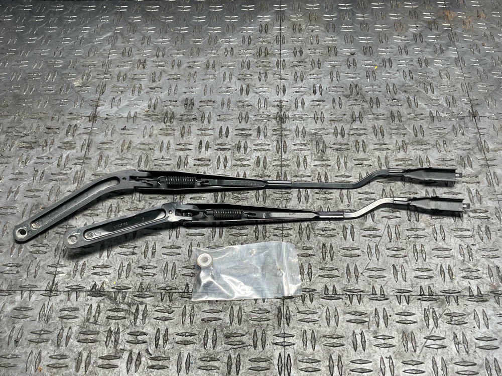 2011-14 Ford Mustang OEM Wiper Arm Pair 294