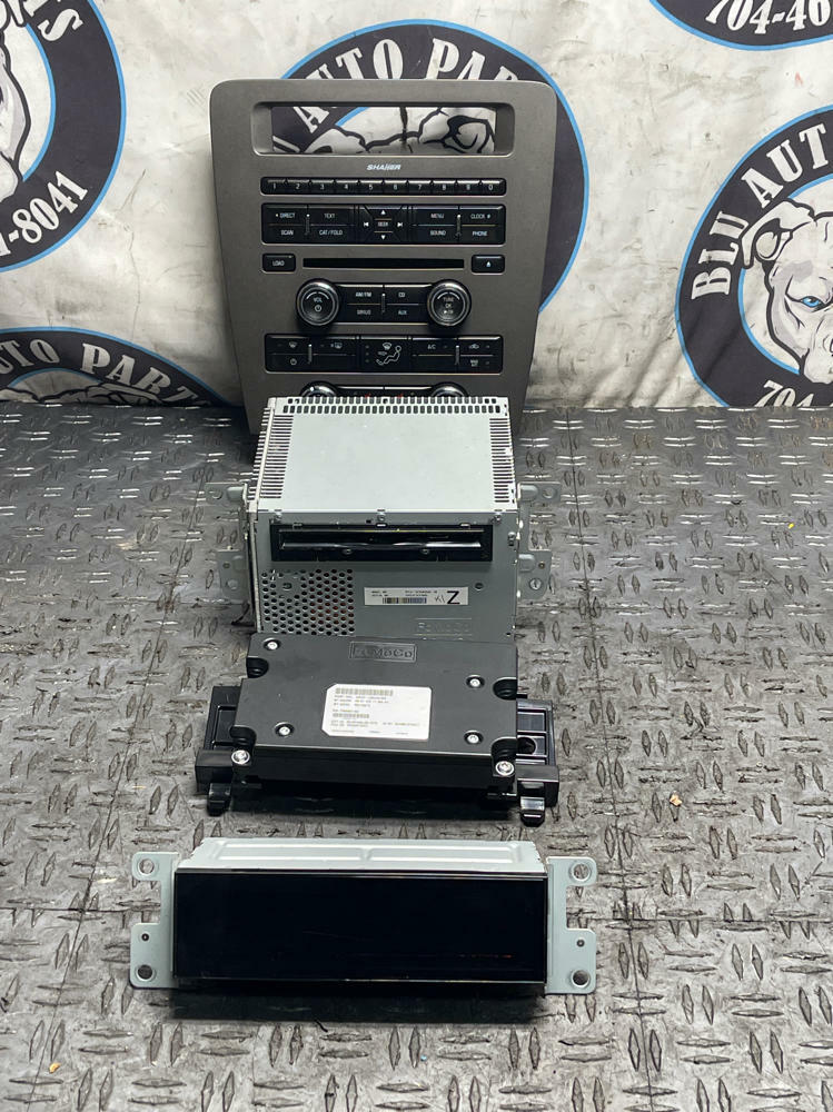 2011-12 Ford Mustang SYNC Radio Kit 294