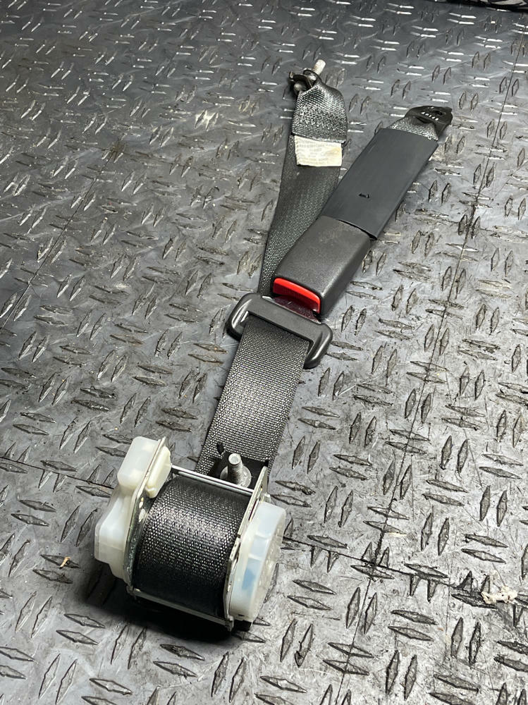 2011-14 Ford Mustang Rear Driver LH Seat Belt & Buckle- FOR COUPE 294