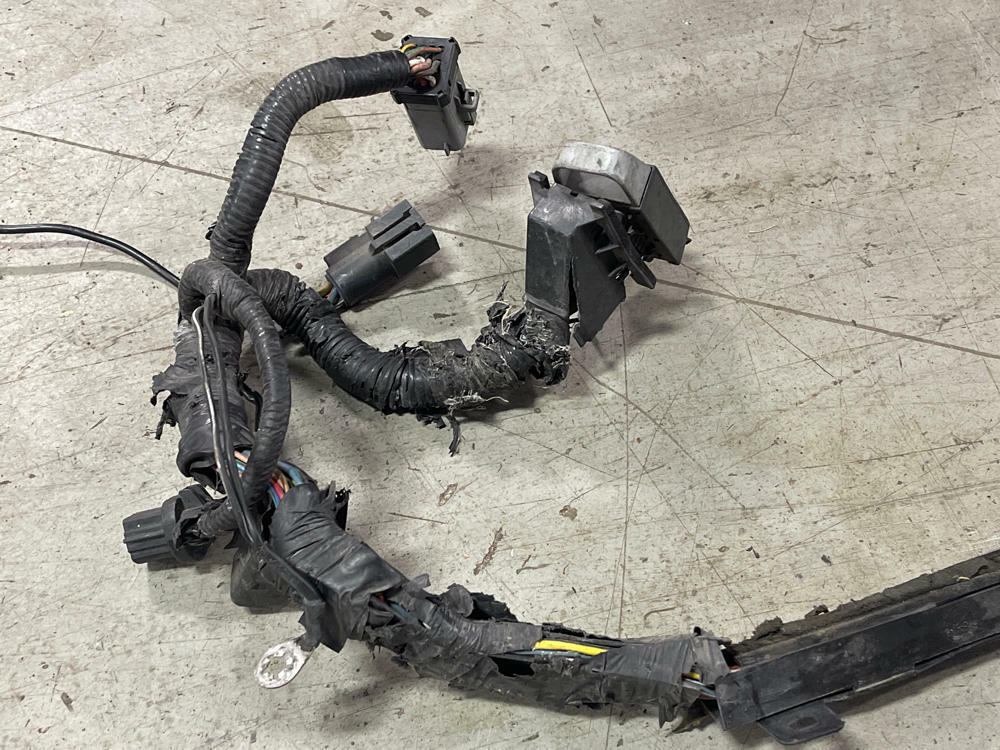 2003-04 Ford Mustang SVT Cobra Engine Bay Distribution Harness- SEE DESC 304