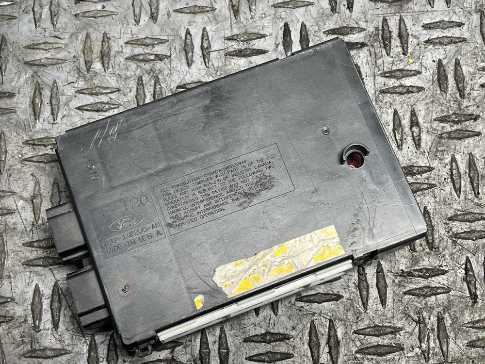 2003-04 Ford Mustang SVT Cobra OEM GEM Module 304