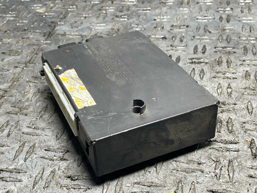 2003-04 Ford Mustang SVT Cobra OEM GEM Module 304