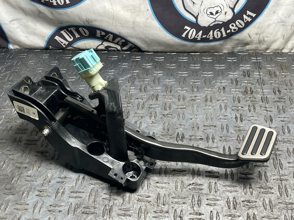 2018-23 Ford Mustang Brake Pedal Assembly  (10R80) 56k Miles 310