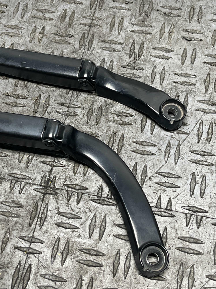 2018-23 Ford Mustang Wiper Arms Pair LH RH 56k Miles 310