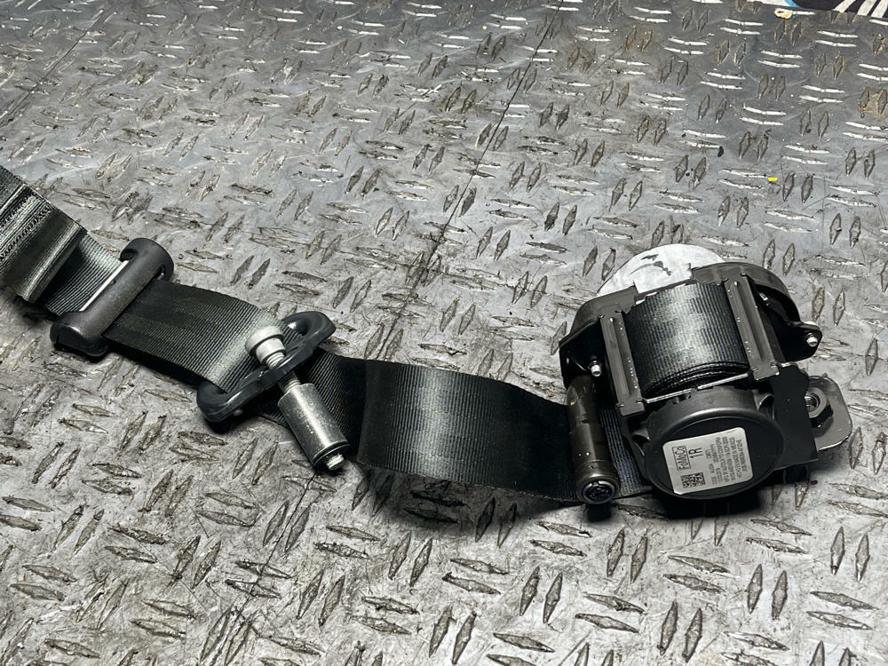 2018-23 Ford Mustang Passenger RH Front Seat Belt (COUPE) 56k Miles 310