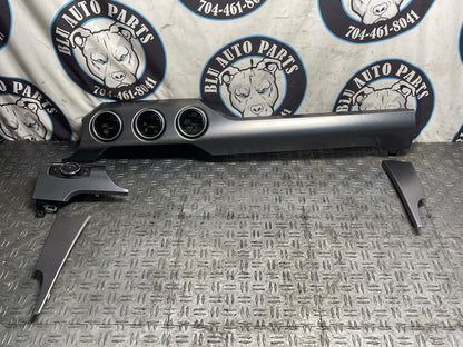 2018-23 Ford Mustang Dash Trim & Vent Set 56k Miles 310