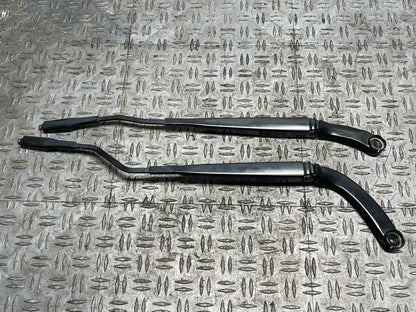 2018-23 Ford Mustang Wiper Arms Pair LH RH 56k Miles 310