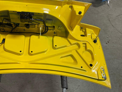 2003-04 Ford Mustang SVT Cobra Screaming Yellow Decklid 314