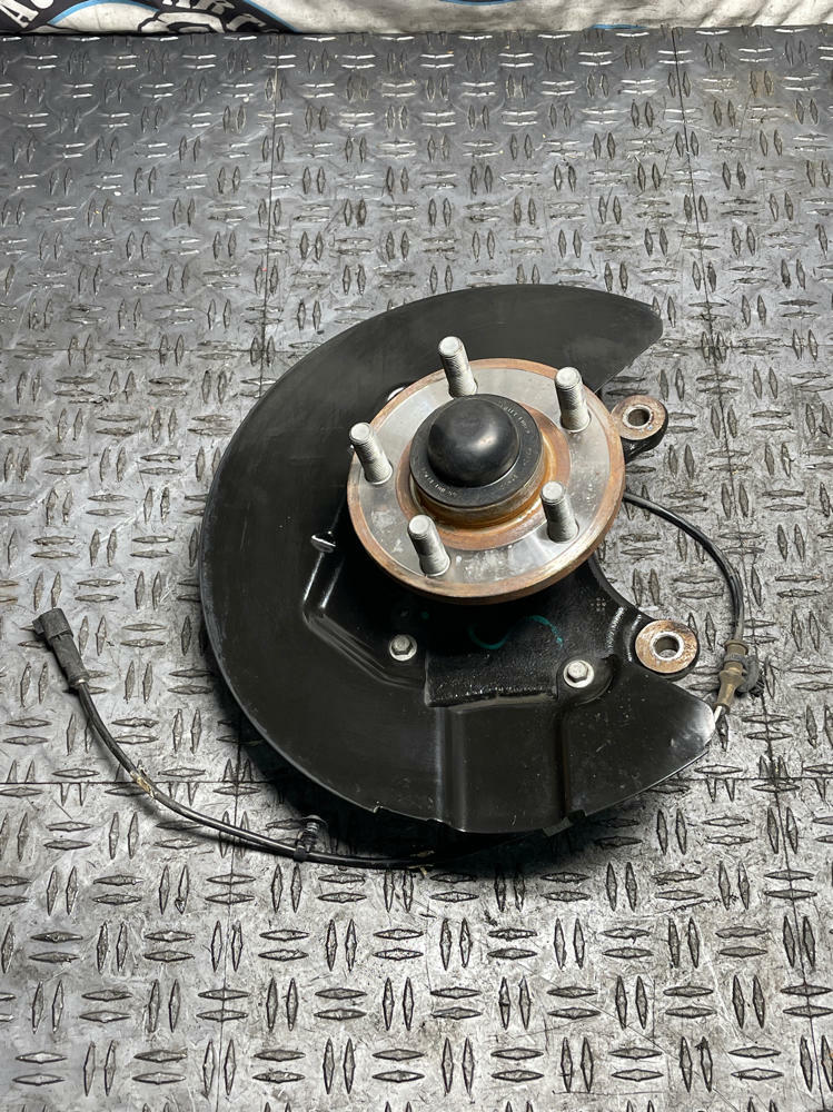 2015-17 Ford Mustang GT Driver Front LH Spindle Assembly 313