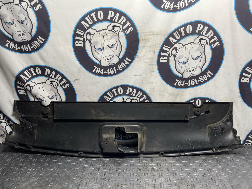 2015-17 Ford Mustang GT OEM Upper Radiator Cover 313