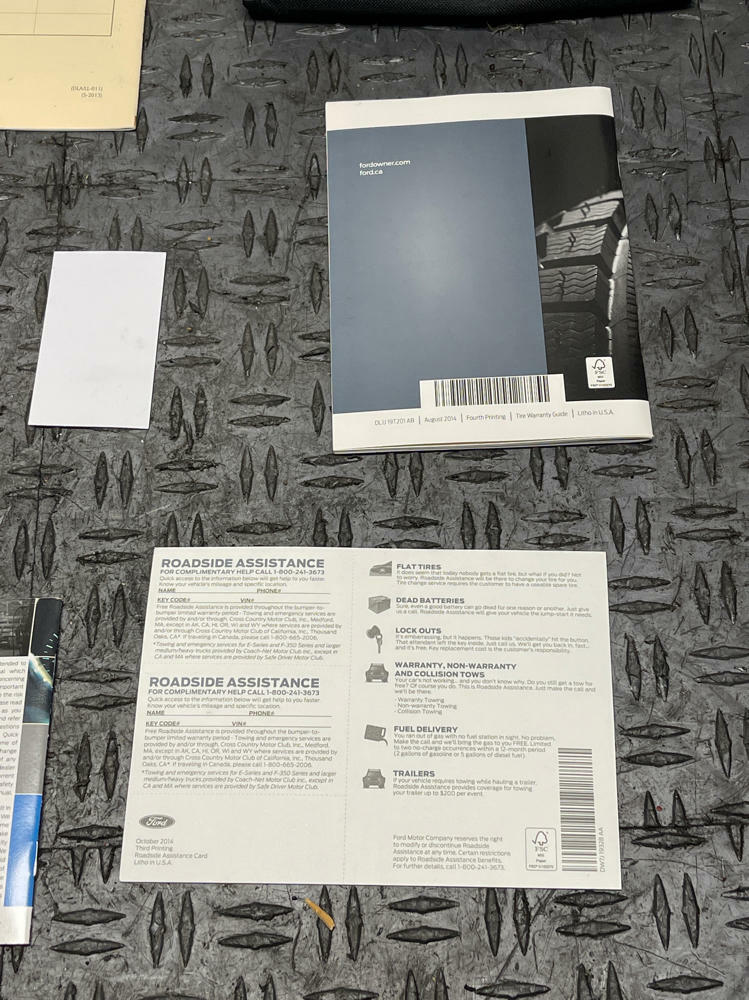 2015 Ford Mustang GT Owners Manual/Press Kit- COMPLETE 313