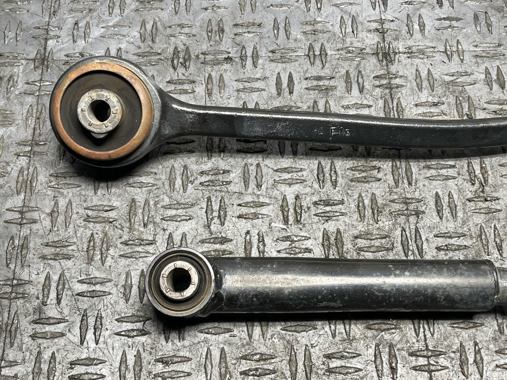 2015-17 Ford Mustang GT OEM Driver Front LH Control Arm Pair 313