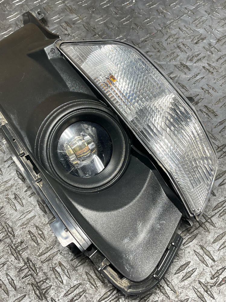 2015-17 Ford Mustang GT Pass Front RH Lower Fog Light & Bezel 313