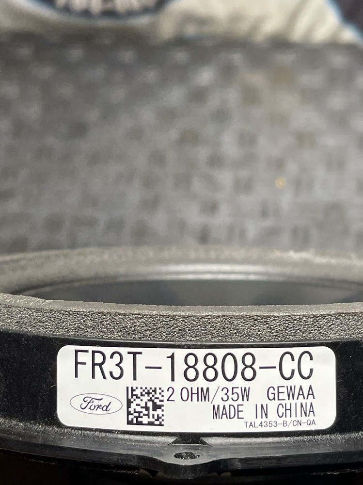 2015-17 Ford Mustang GT Front Door Speakers & Tweeter Set 313