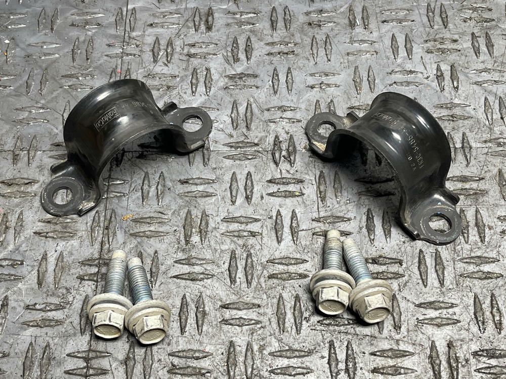 2015-17 Ford Mustang GT OEM Front Sway Bar w/ Brackets 313