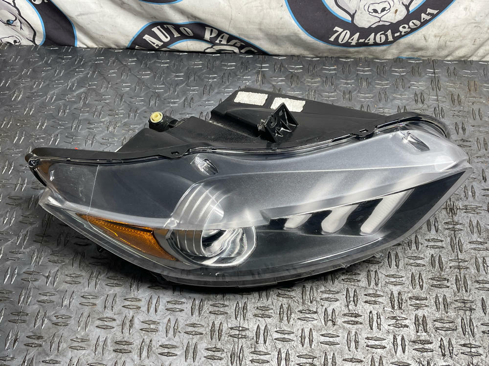2015-17 Ford Mustang Passenger RH OEM Headlight 62k Miles 313