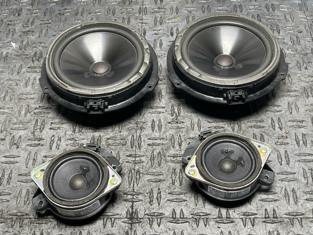 2015-17 Ford Mustang GT Front Door Speakers & Tweeter Set 313