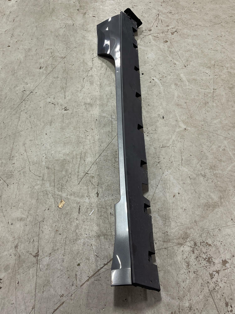 2015-17 Ford Mustang GT Driver LH Side Skirt- Paint Code J7 316