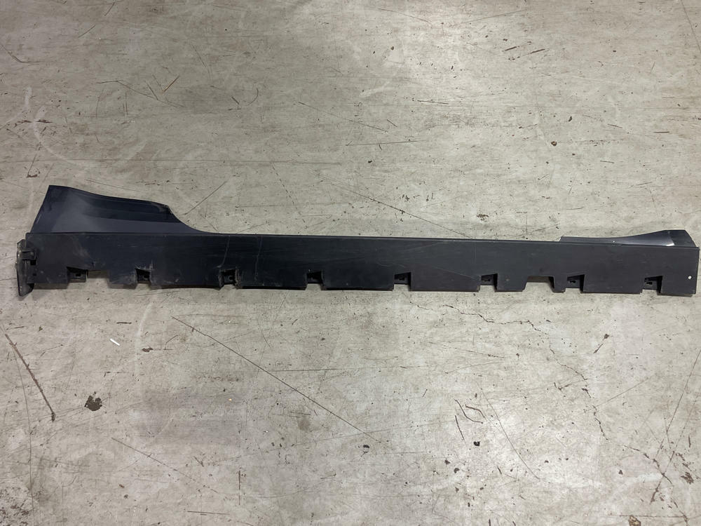 2015-17 Ford Mustang GT Passenger RH Side Skirt- Paint Code J7 316