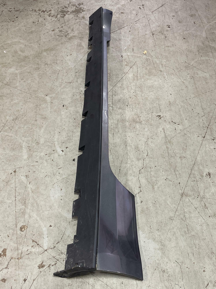 2015-17 Ford Mustang GT Driver LH Side Skirt- Paint Code J7 316
