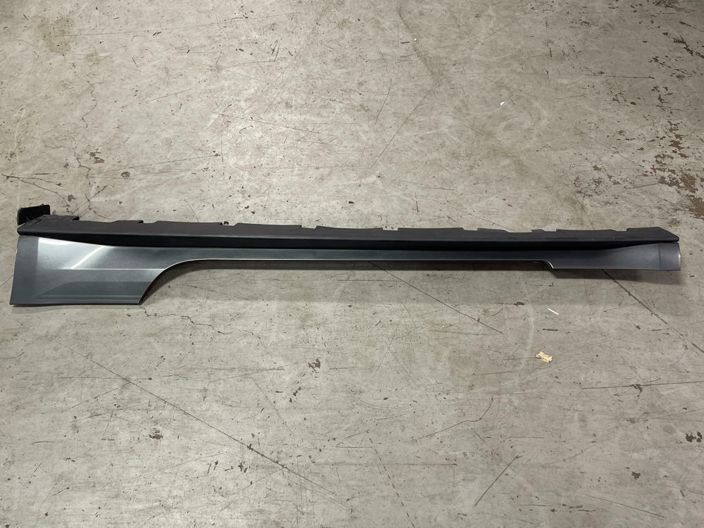 2015-17 Ford Mustang GT Driver LH Side Skirt- Paint Code J7 316