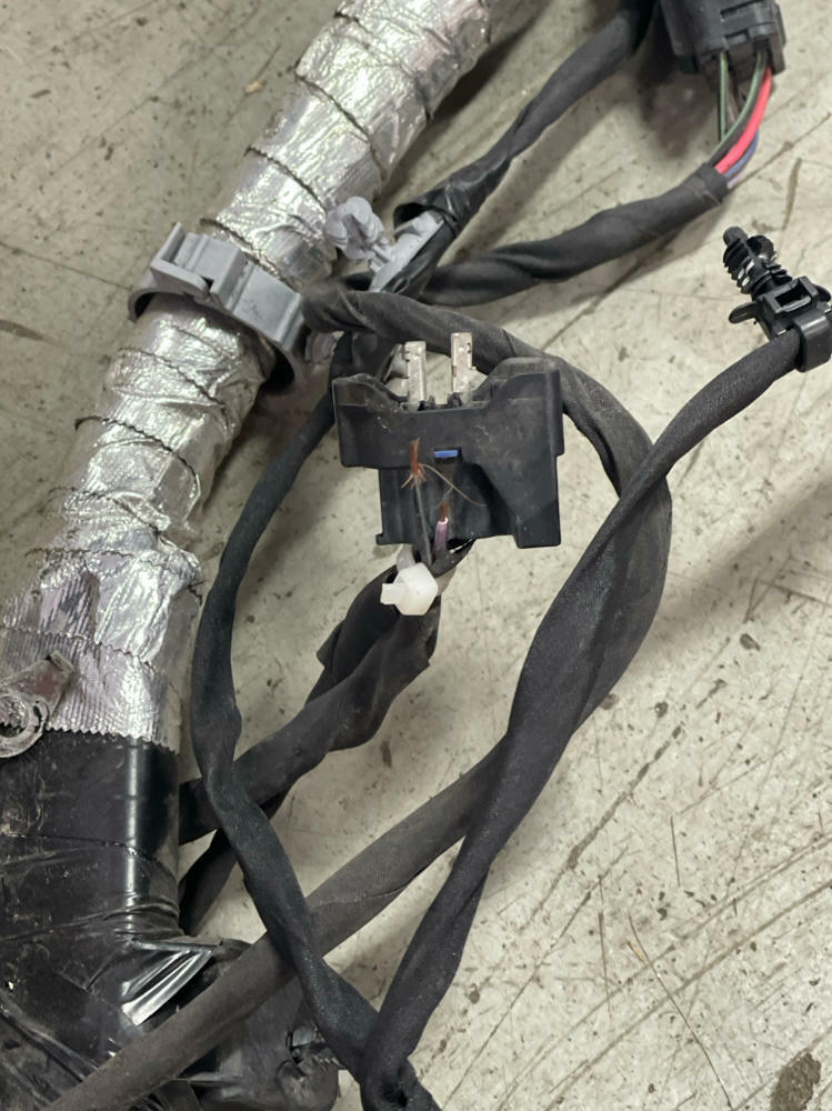 2015-17 Ford Mustang GT Engine Bay Distribution Harness (NEEDS REPAIR) 317