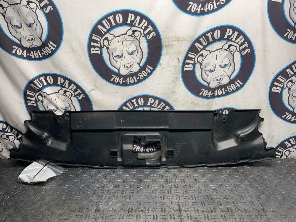 2018-23 Ford Mustang GT OEM Upper Radiator Cover 317