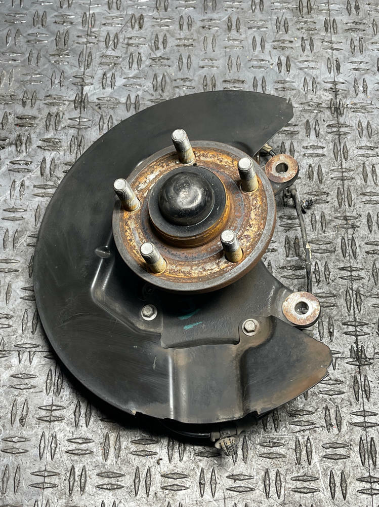 2015-17 Ford Mustang GT Driver LH Front Spindle 317