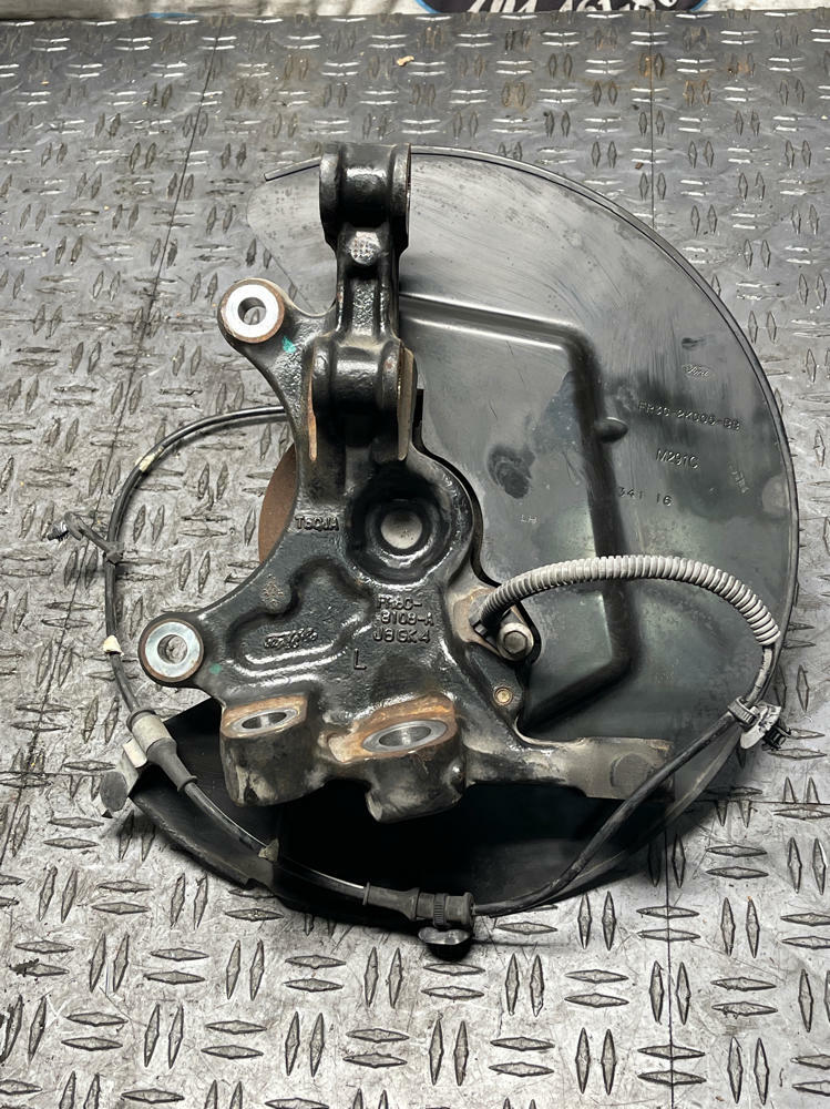 2015-17 Ford Mustang GT Driver LH Front Spindle 317