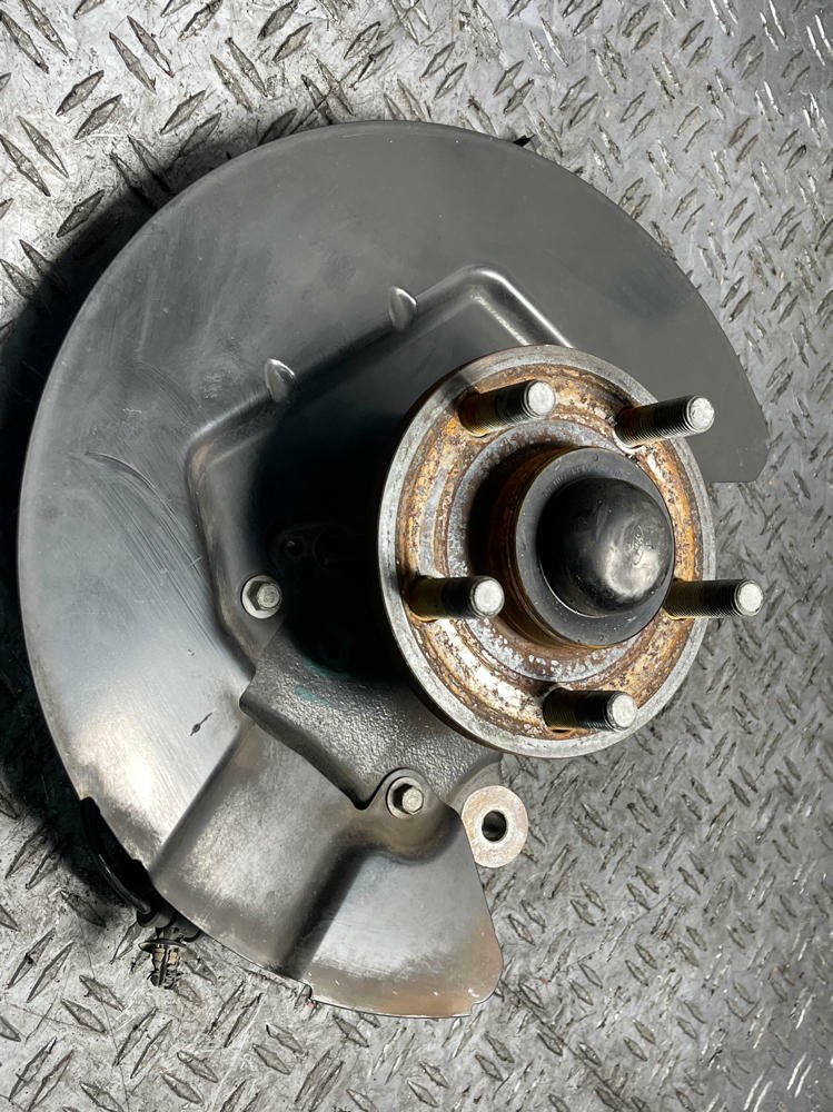 2015-17 Ford Mustang GT Driver LH Front Spindle 317