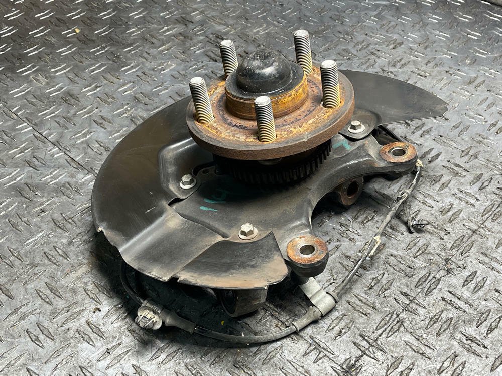 2015-17 Ford Mustang GT Driver LH Front Spindle 317