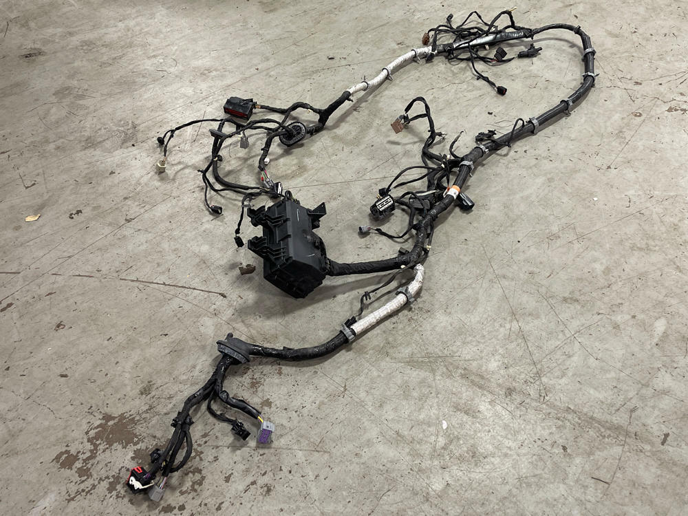 2015-17 Ford Mustang GT Engine Bay Distribution Harness (NEEDS REPAIR) 317