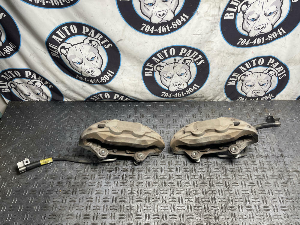 2015-17 Ford Mustang GT Base Model Front Brake Calipers Pair 317