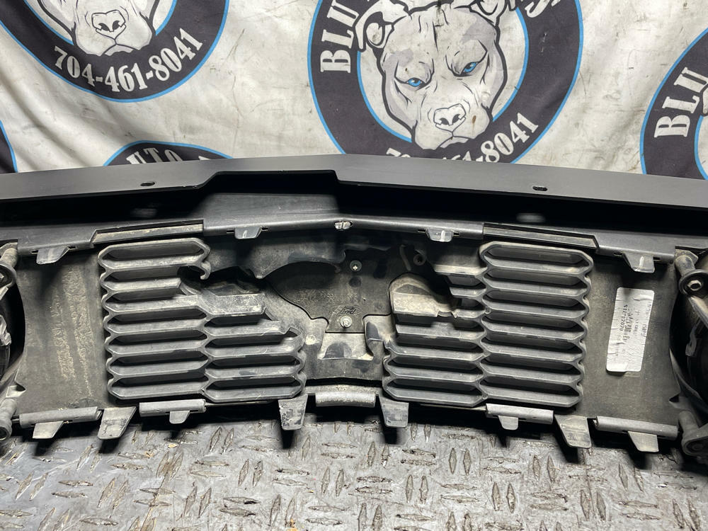 2011-12 Ford Mustang GT OEM Grille & Fog Lights 32k Miles 311