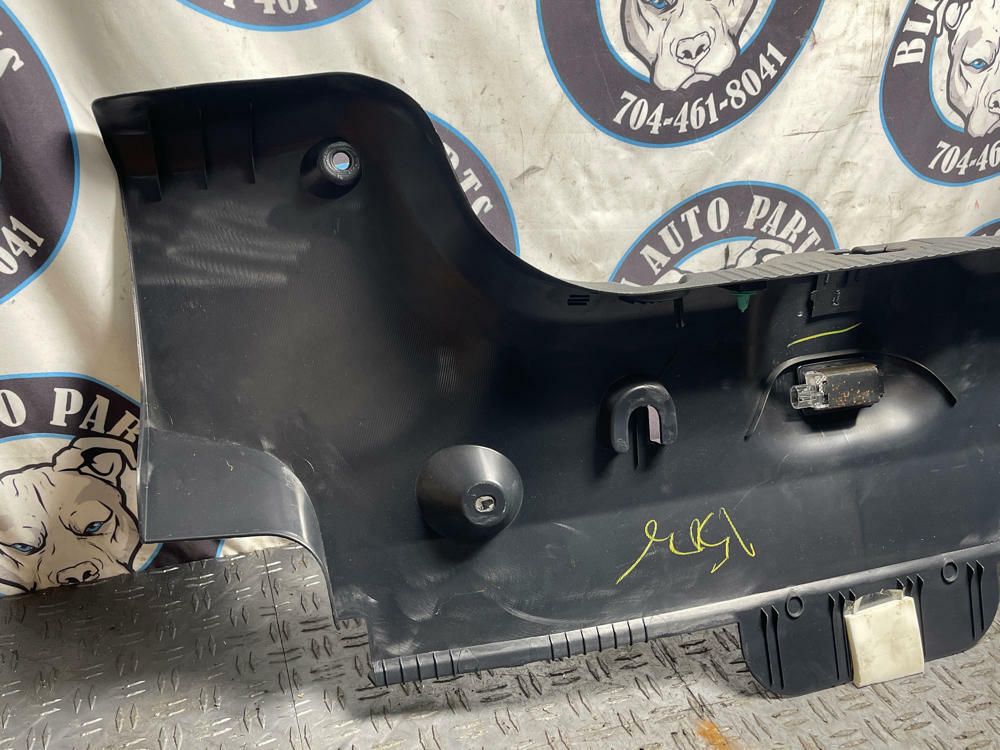 2011-14 Ford Mustang GT Coupe Trunk Panel Center 32k Miles 311