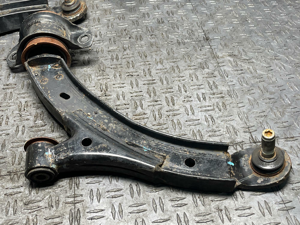 2011-14 Ford Mustang GT Front Control Arms Pair 32k Miles 311