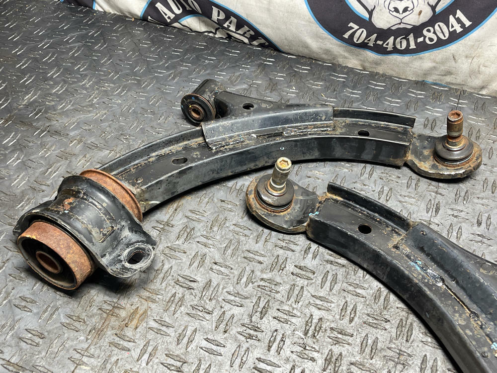 2011-14 Ford Mustang GT Front Control Arms Pair 32k Miles 311